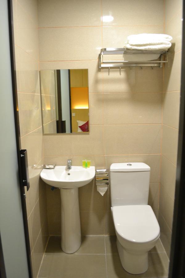 Eazy Hotel At Ampang Batu Empat Экстерьер фото